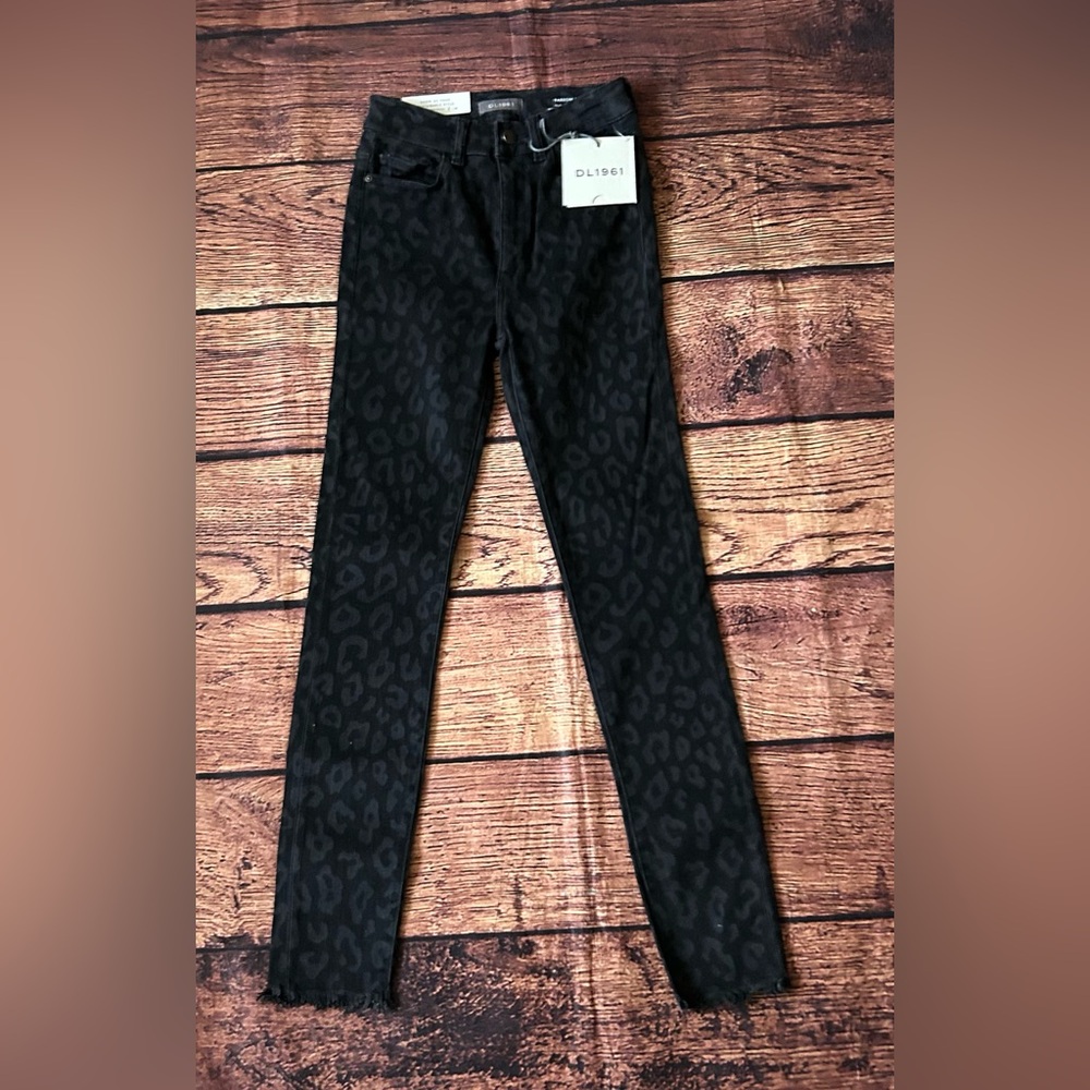 DL1961 Cropped Skinny Jeans Leopard Print Memphis Size 25
